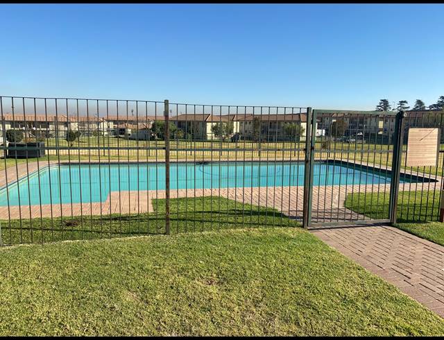 BEDROOM SECTIONAL TITLE FOR SALE IN PARKRAND